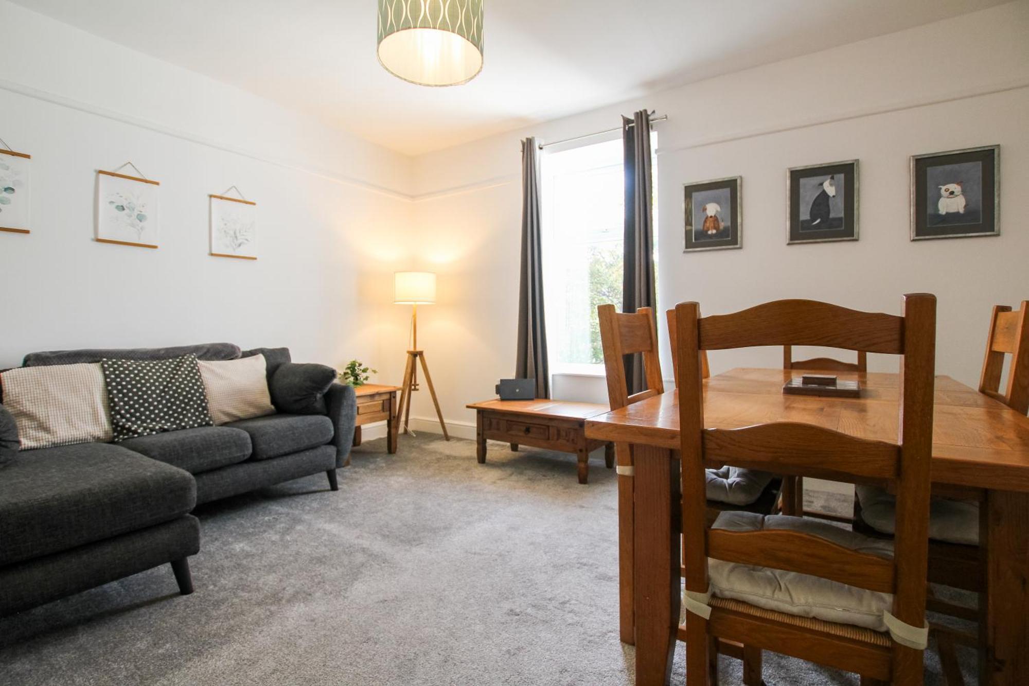 Fairways View - Spacious Apartment - Sleeps 6 - Lovely Views - By Rework Accommodation Hoylake Esterno foto